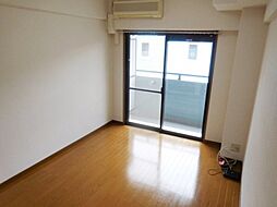 阪急神戸本線 塚口駅 徒歩3分の賃貸マンション 5階1Kのリビング/ダイニング