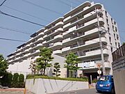 石切駅より徒歩10分 3階 築32年9ヶ月の賃貸物件