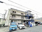 野崎駅より徒歩9分 築34年2ヶ月 3階建の賃貸物件