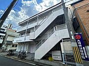 住道駅より徒歩7分 築38年3ヶ月 3階建の賃貸物件
