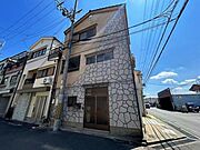 門真南駅より徒歩19分 築31年8ヶ月 3階建の賃貸物件