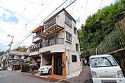 野崎駅より徒歩17分 1階 築36年の賃貸物件