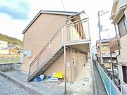 野崎駅より徒歩7分 1階 築21年の賃貸物件