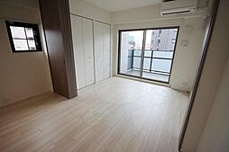 エス・キュート梅田中崎町 3階1DKのリビング/ダイニング