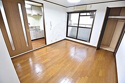 マンションエリーゼ 3階1Kのリビング/ダイニング