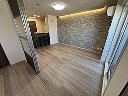 マニフィック御厨中 3階2LDKのリビング/ダイニング