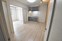 近鉄大阪線 弥刀駅 徒歩5分の賃貸アパート 3階1DKのリビング/ダイニング