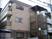 久宝寺口駅より徒歩3分 3階 築36年4ヶ月の賃貸物件