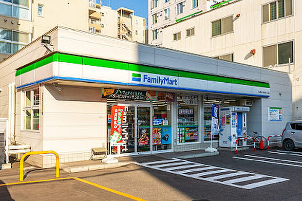ファミリーマート 札幌北23条西3丁目店