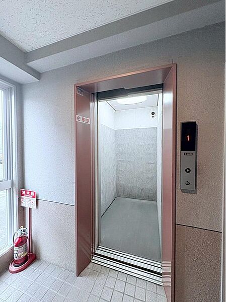 apartment 北海道札幌市北区北三十一条西６丁目3-10
地図を見る