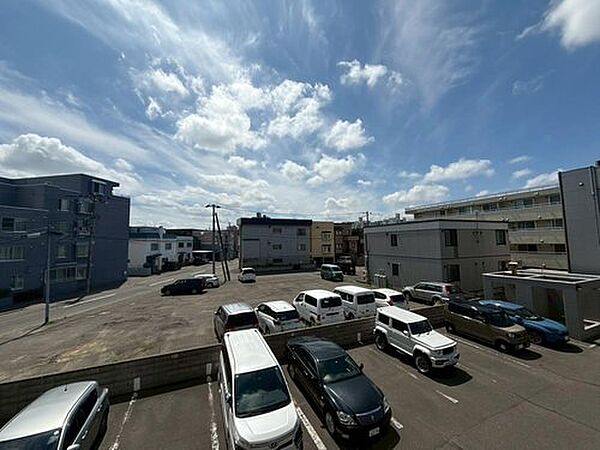 apartment 北海道札幌市東区北十七条東１７丁目2-15
地図を見る