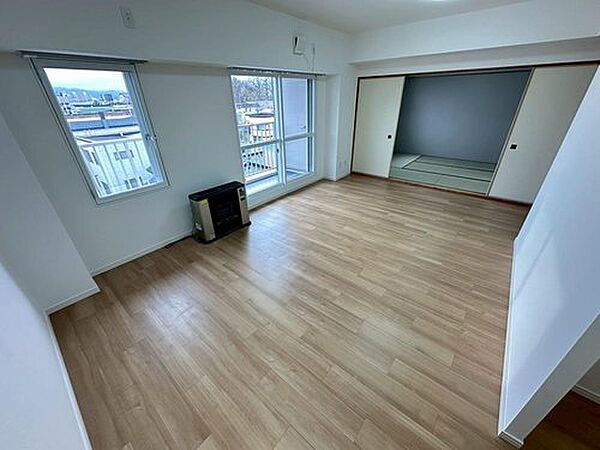 apartment 北海道札幌市東区北三十九条東１２丁目2-20
地図を見る