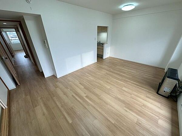 apartment 北海道札幌市東区北三十九条東１２丁目2-20
地図を見る
