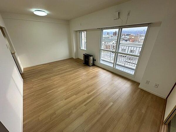apartment 北海道札幌市東区北三十九条東１２丁目2-20
地図を見る