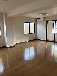 式部サンハイツII 402 2階ワンルームのリビング/ダイニング