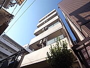 三ノ宮駅より徒歩7分 6階 築28年8ヶ月の賃貸物件