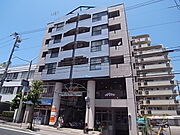 人丸前駅より徒歩6分 築38年10ヶ月 6階建の賃貸物件