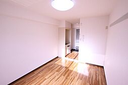 プリエール名神尼崎 103 1階ワンルームのリビング/ダイニング