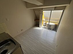 源徳マンション 303 3階ワンルームのリビング/ダイニング