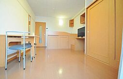 レオパレスハイベリー 105 1階1Kのリビング/ダイニング