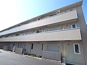 伊丹駅より徒歩16分 築14年1ヶ月 3階建の賃貸物件