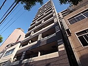 コスモコート元町 3階 築18年7ヶ月の賃貸物件