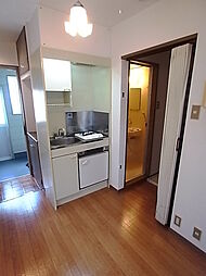 サン・マジェスタ 303 3階1Kのリビング/ダイニング