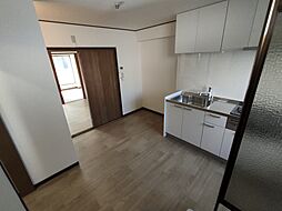 グラディート神戸II 301 3階3DKのリビング/ダイニング