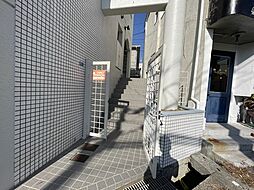 7 / 18
