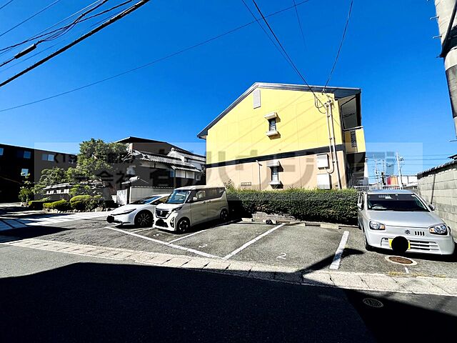 7 / 11