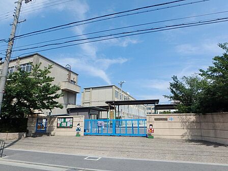 京都市立砂川小学校 約400m 徒歩約6分