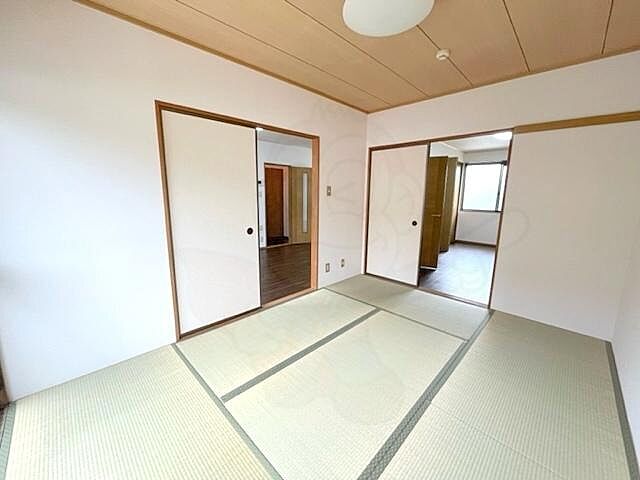 寝室