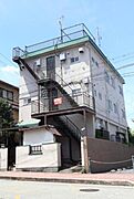 桜井駅より徒歩8分 築50年10ヶ月 3階建の賃貸物件