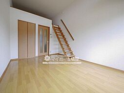 ビオス成章 101 1階1Kのリビング/ダイニング