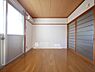 室内：※内観写真は2-2号室を引用しており、内装が異なる場合がございます。