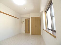 アーク松戸本町 2階1Kのリビング/ダイニング