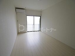 JR常磐線 新松戸駅 徒歩12分の賃貸アパート 2階1Kのリビング/ダイニング