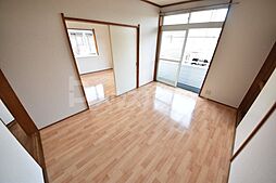 エクセル渡辺 2階2DKのリビング/ダイニング