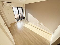 ＳＳ・ＴＲＡＩＬ 1階1Kのリビング/ダイニング