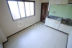 モトハシホームズ 2階1DKのリビング/ダイニング