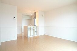 クレストパーク　Ｅ 2階1LDKのリビング/ダイニング