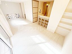 エリオス 2階2LDKのリビング/ダイニング