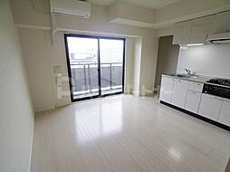 RESIDENCE RAFFINE 2階1LDKのリビング/ダイニング