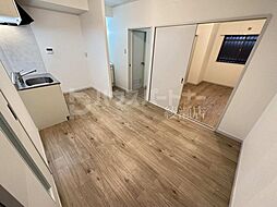 マロンクレール 3階2DKのリビング/ダイニング