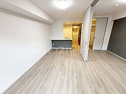 アーバンパーク綾瀬WEST 8階1LDKのリビング/ダイニング