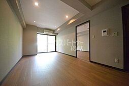 綾東ヴィレッジ弐番館 5階1LDKのリビング/ダイニング