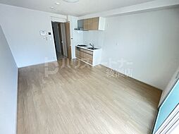 エリゼ綾瀬 303 3階1LDKのリビング/ダイニング