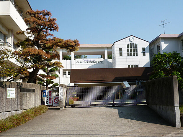 生駒市立緑ヶ丘中学校