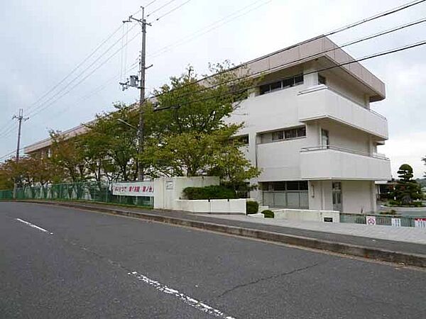 生駒市立鹿ノ台中学校