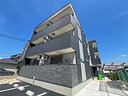 鳳駅より徒歩5分 新築 3階建の賃貸物件